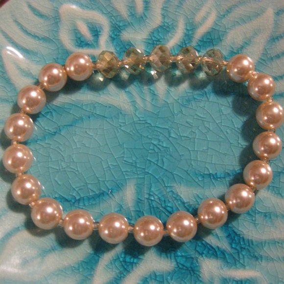 Champagne Color Bracelets with Dangle Earring Set - Picture 4 of 7